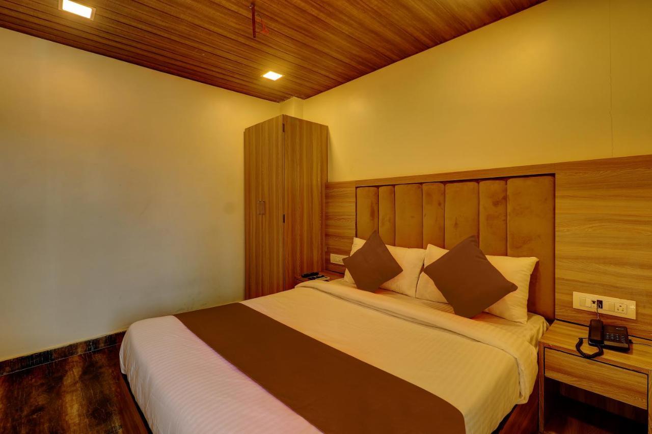 Hotel Priceless Bombay Esterno foto